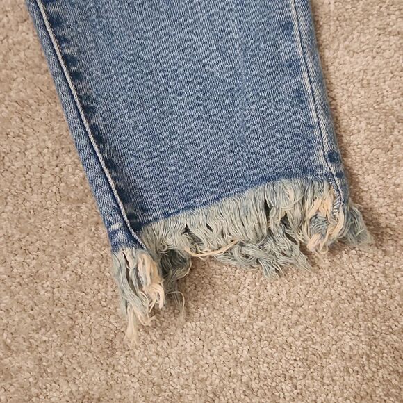 KanCan Light Wash Skinny Jeans w/ Raw Hem Size 7/27 US 4 - Picture 4 of 10